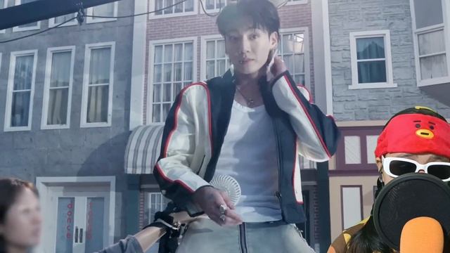 Jungkook trying to talk to attractive women by liking their videos? Jimin Dating Rumor, Lisa Update смотреть онлайн