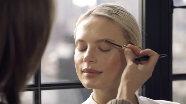 How To Fill & Shape Blonde Brows In A Flash | Westman Atelier