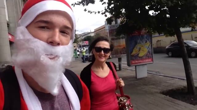 Crazy Vlog#1 Дед мороз летом в центре города/Santa Claus in the summer in the city center :) смотреть онлайн