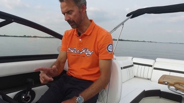 Sea Ray Sun Sport 250 - Walkthrough English смотреть онлайн