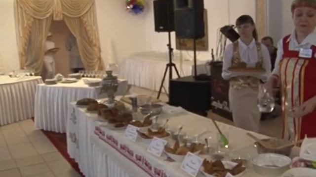 В ресторане «Цезарь» прошел мастер-класс по выпечке хлеба на закваске смотреть онлайн