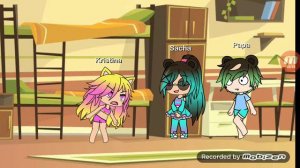 Нелюбимая матерью дочь