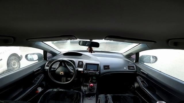Honda Civic 4D. Еду за резиной, не успеваю забрать доставку смотреть онлайн