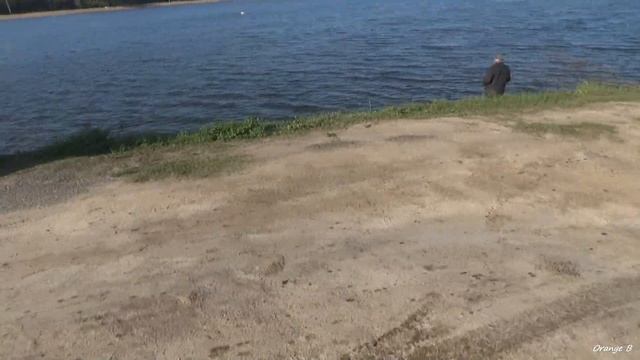 Рыбалка на водохранилище болонским удилищем. Майский клёв. смотреть онлайн