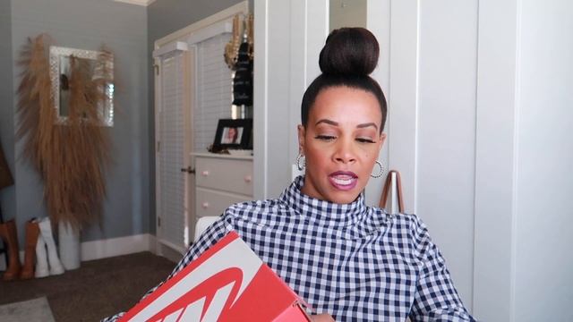 WOMENS SNEAKER COLLECTION 2021 | 18 PAIRS OF SNEAKERS | HUGE SNEAKER HAUL 2021 | by Crystal Momon смотреть онлайн