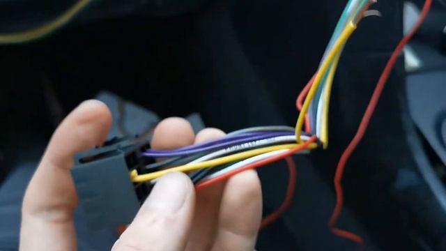 Lexus IS200 Sport aftermarket stereo with amp bypass lead constant live ignition circuit problem FI смотреть онлайн