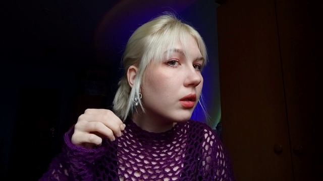 стригу чёлку и тестирую новый утюжок с WB смотреть онлайн