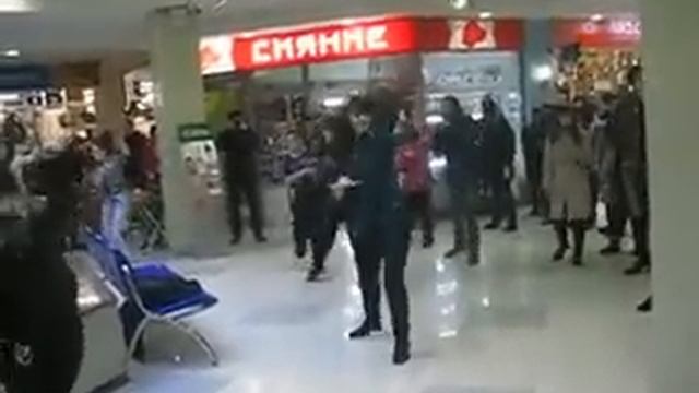 Серпухов. Флешмоб. ТРК Б-КЛАСС. видео 1 смотреть онлайн