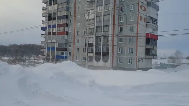 г. Прокопьевск, ул. Есенина 72а_у входа смотреть онлайн