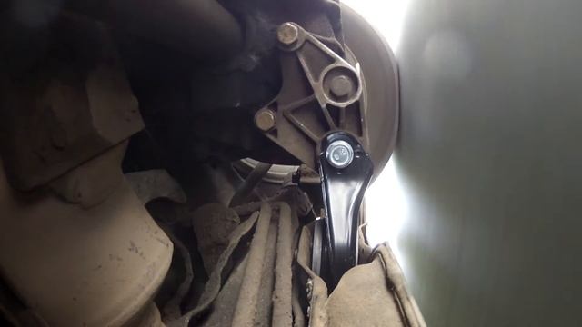 задняя опора BP4S39040B MAZDA на фф 2 1.4 смотреть онлайн