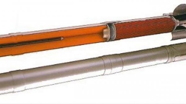 M270 MLRS vs 9A52-4 Tornado | Comparison between two Multiple Rocket Launcher System (2020)