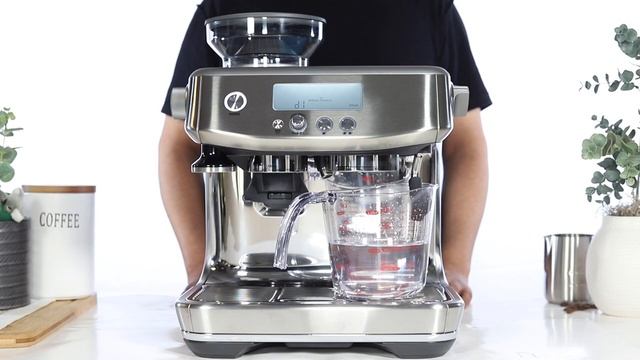 Descaling the Barista Pro смотреть онлайн