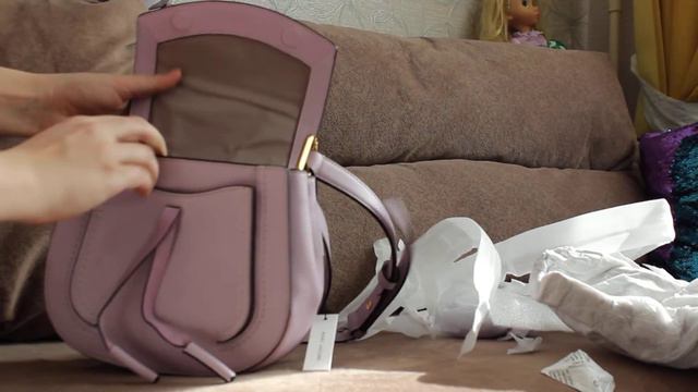 Видеообзор сумочки Marc Jacobs от Happyshopaholic смотреть онлайн