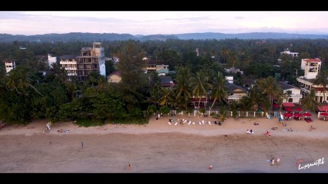 Golden Hour At Weligama Beach | Sri Lanka смотреть онлайн