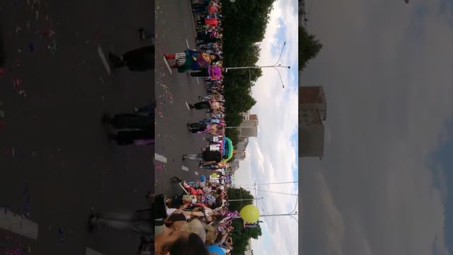 карнавал на день города Новокузнецка смотреть онлайн