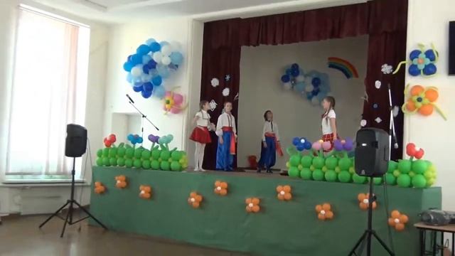 Спектакль "Снегурочка", 4-Б класс Гимназии № 116, г. Харьков смотреть онлайн