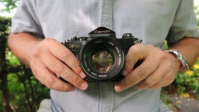 Canon F1 SLR Film Camera смотреть онлайн
