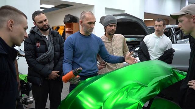 Полная инструкция оклейки Хром пленкой / Обучение оклейке WrapTeamSchool BMW 6 смотреть онлайн