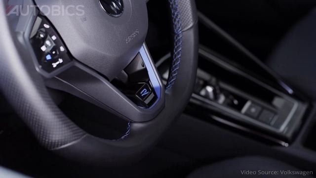 Volkswagen Golf R 20th Anniversary Edition - Exterior, Interior & Drive | AUTOBICS смотреть онлайн