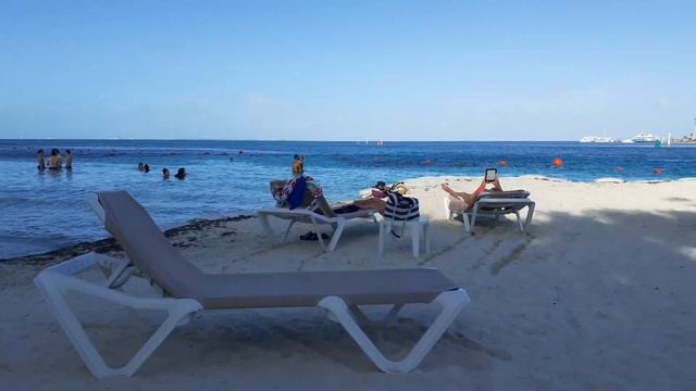 Зимний пляж в КАНКУНЕ! +28. on the beach in CANCUN! смотреть онлайн