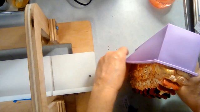 cutting peace and love, and apricot freesia cp soap смотреть онлайн