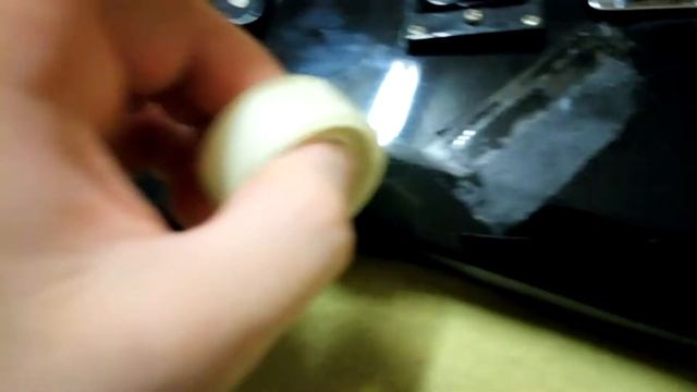 Как правильно снимать наклейки с гитары смотреть онлайн