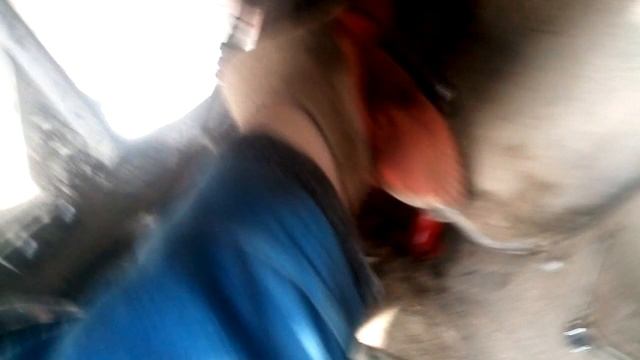 Как вытащить пригничший болт из балки Киа Рио,Солярис смотреть онлайн