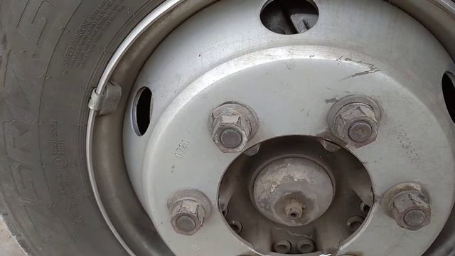 Почему "бьют" новые колёса на "валдае"? смотреть онлайн