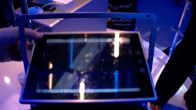Novero Convertible Netbook (English)