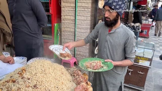 Peshawari Kabuli Pulao | Afghani Zaiqa Chawal | Giant Meat Pulau Mountain | Street Food Peshawar
