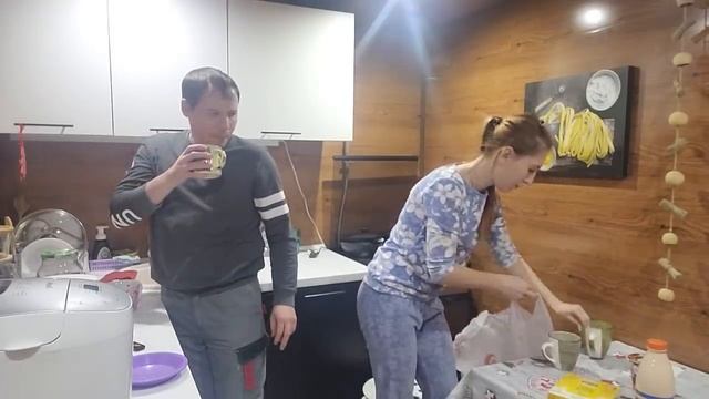 Вроде не поправляюсь а вещи малы смотреть онлайн