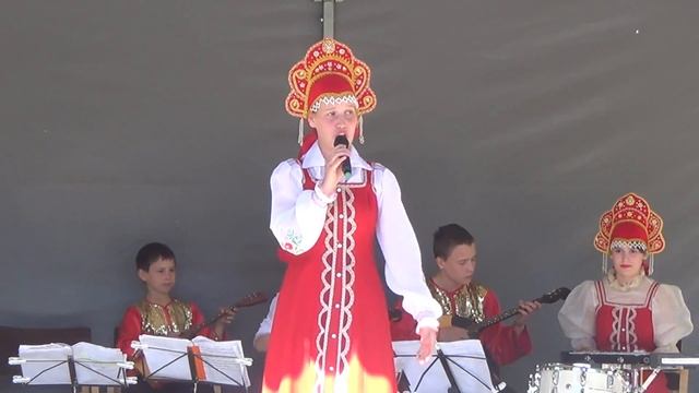 В РОЩЕ ПЕЛ СОЛОВУШКА Мария Алексеева Ансамбль УРА Петербургская ярмарка в Тампере 2015 2 смотреть онлайн
