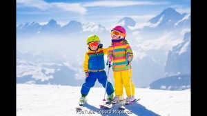 Маленькая девочка маленькому мальчику задает вопрос