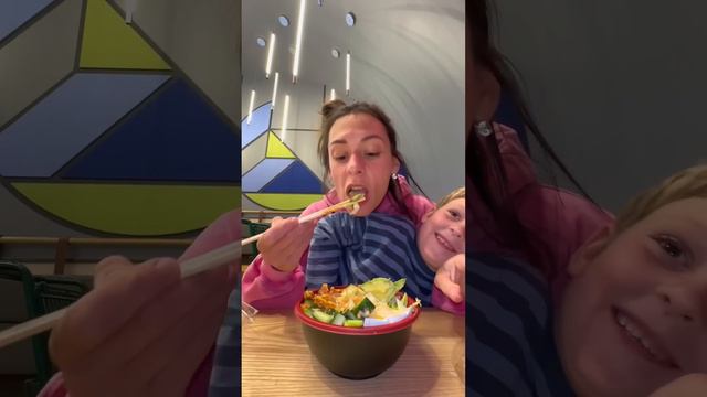 Кто на самом деле занимается ребенком? смотреть онлайн