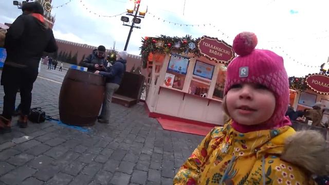 Семейный влог. Красная площадь 2022 . Прогулка по Москве смотреть онлайн