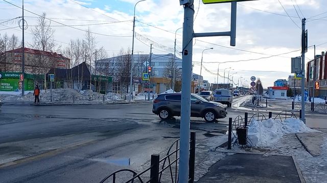 Без чинов и регалей на дороге в Лабытнанге смотреть онлайн