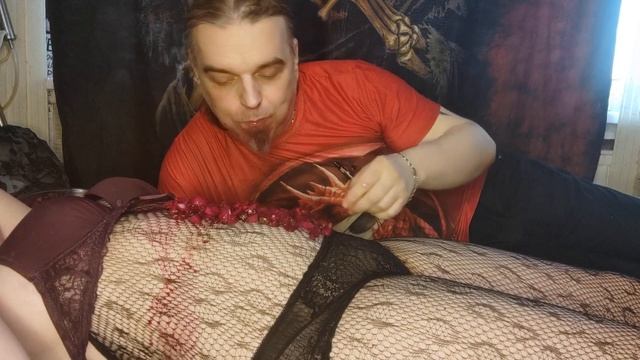 Мукбанг на Диване выпуск 306й. #мукбанг #обжор #трэш #рек  #mukbang #рекомендации #винегрет #питер