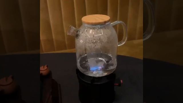 Чайник стеклянный заварочный SAMADOYO 1600 мл с фильтром, Прозрачный бочонок с бамбуковой крышкой смотреть онлайн