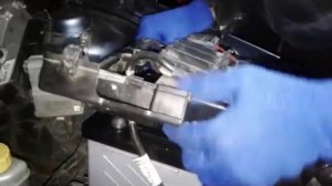 Шкода фабия нью, замена аккумулятора .