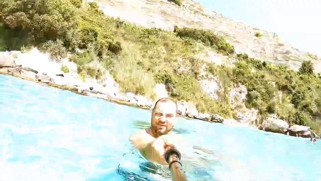 Как мы спустились в бухту Александры и просто круто провели день на лучшем пляже в Крыму смотреть онлайн