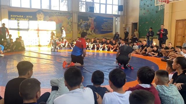 Мастер-класс от Олимпийского чемпиона Давида Чакветадзе. город Кызыл смотреть онлайн