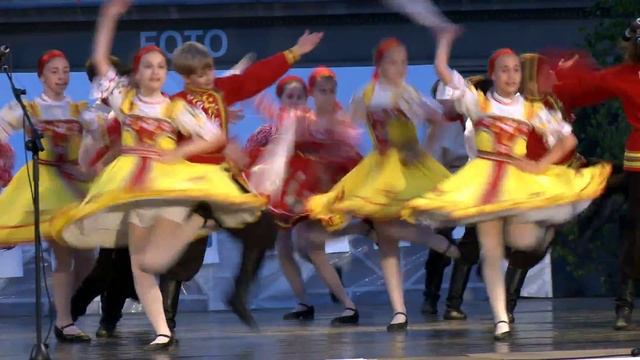 Aнсамбль "Счастливое детство" г.Казань смотреть онлайн