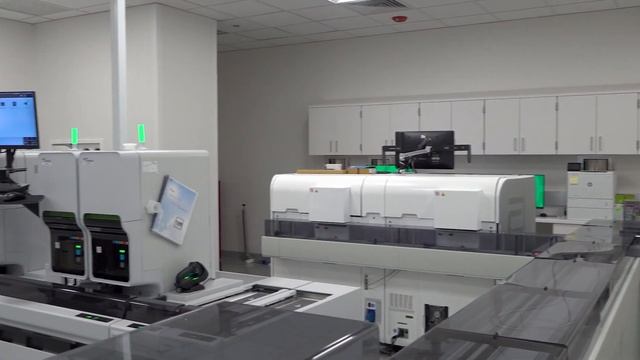 Tour the Joan and Paul Rubschlager Building смотреть онлайн