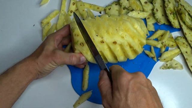 Как правильно и быстро почистить ананас! Способ №1 как почистить ананас за 3 минуты! смотреть онлайн