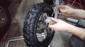 Как прокачать задний тормоз питбайк.