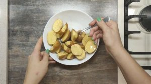 Голец запеченный с картофелем в духовке / Рецепт Гольца / Вкусная рыба