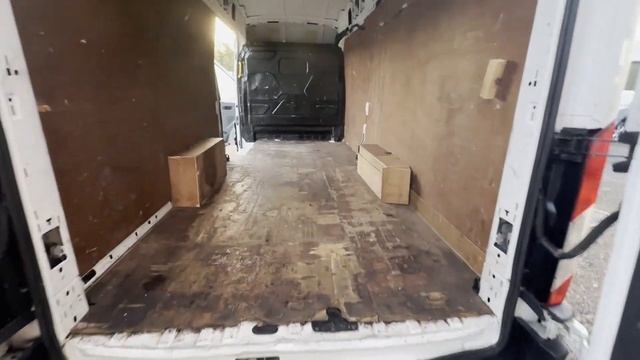 BT18DPY - 2018 FORD TRANSIT 350 () смотреть онлайн