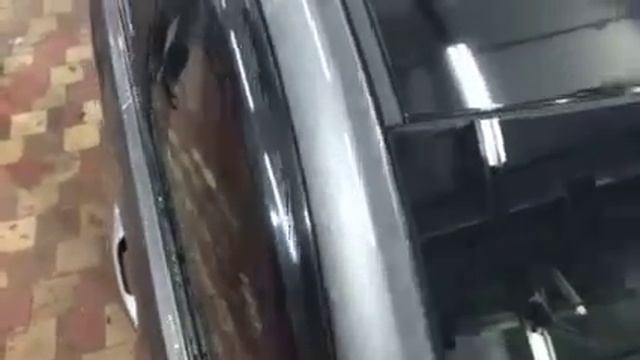 Так смотрится крыша автомобиля Киа Рио обтянутая в черную глянцевую пленку смотреть онлайн