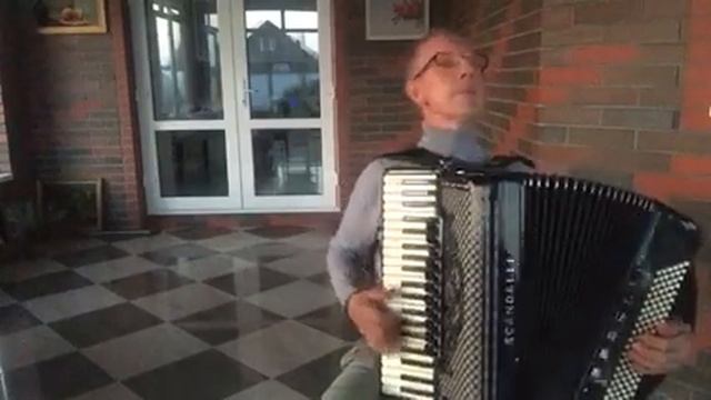 Отдыхайте на досуге и играйте Буги-вуги! смотреть онлайн