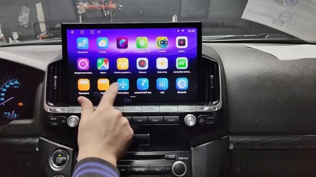 Магнитола Carsys Toyota Land Cruiser 200 2007-2015 с монитором 13.3 дюйма для высоких комплектаций смотреть онлайн